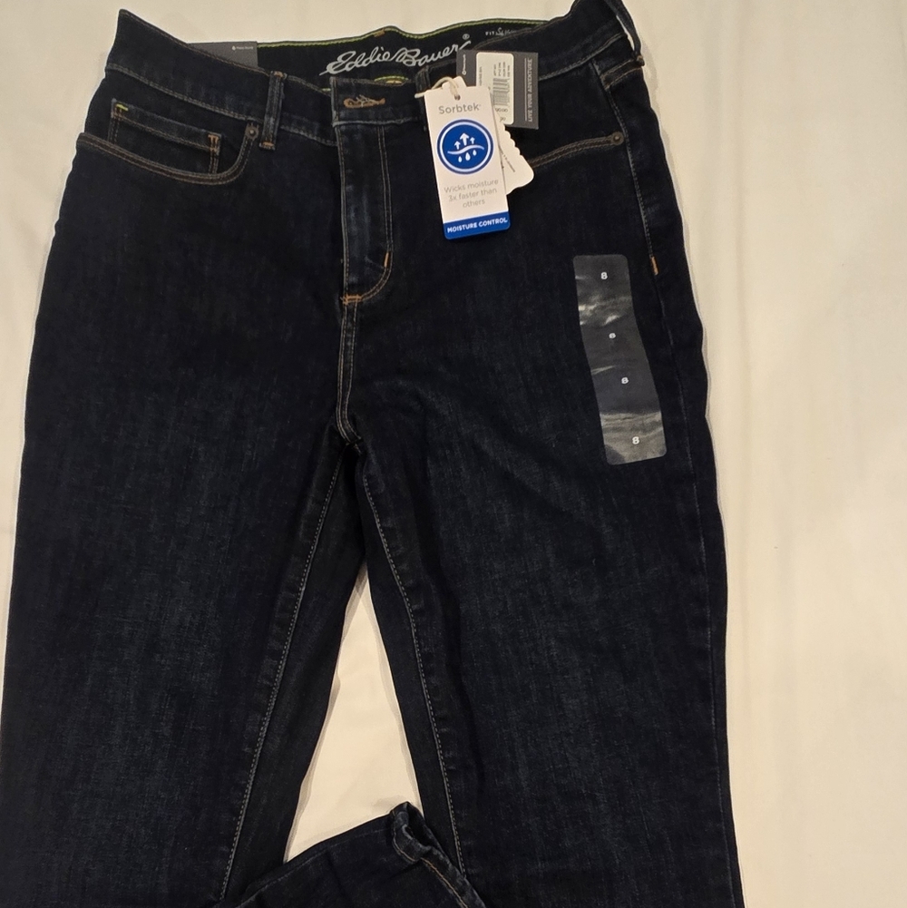 NWT Eddie Bauer Slightly Curvy High Rise Skinny Jeans